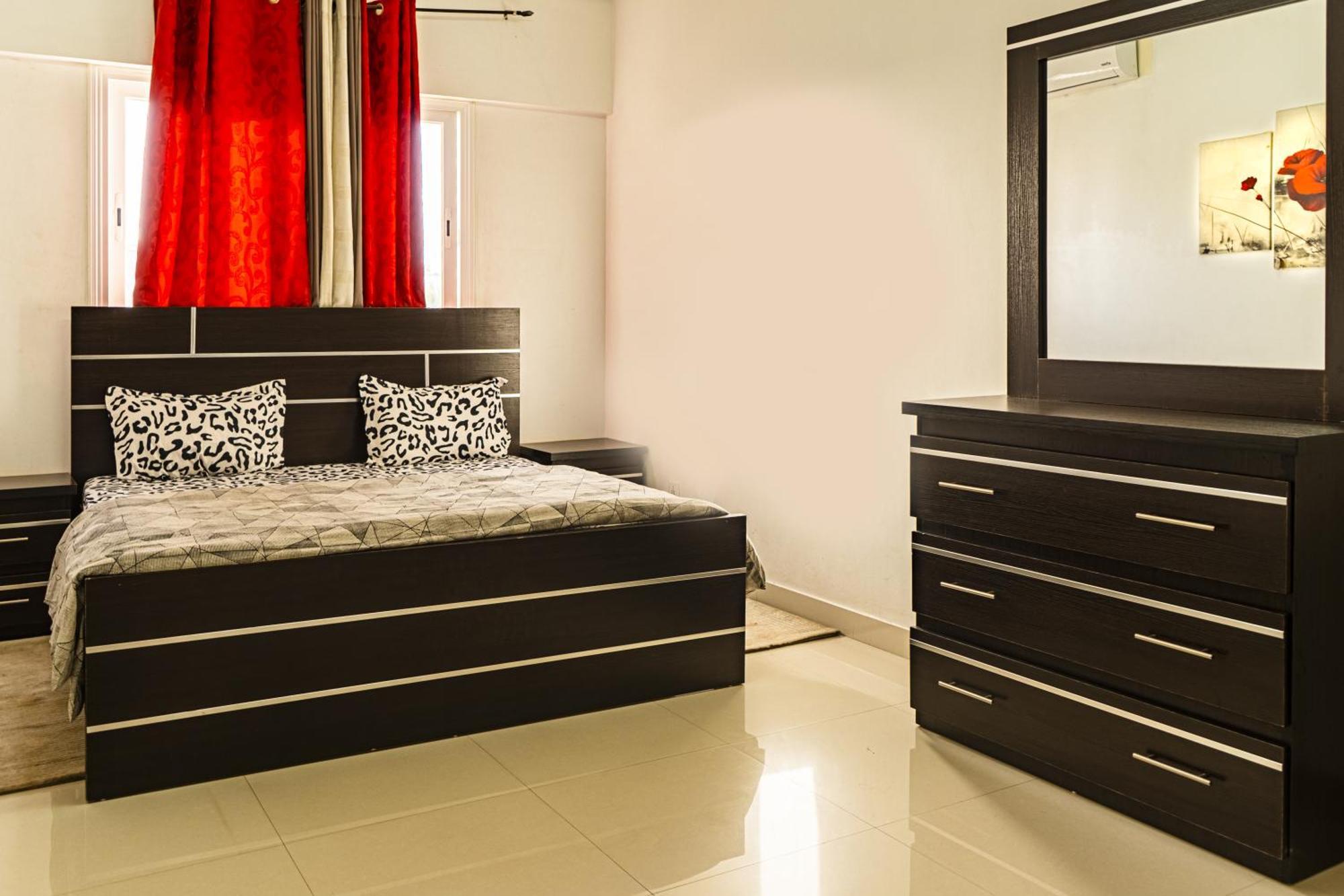 Chambres Meublees Avenue Cheikh Anta Diop Дакар Екстериор снимка