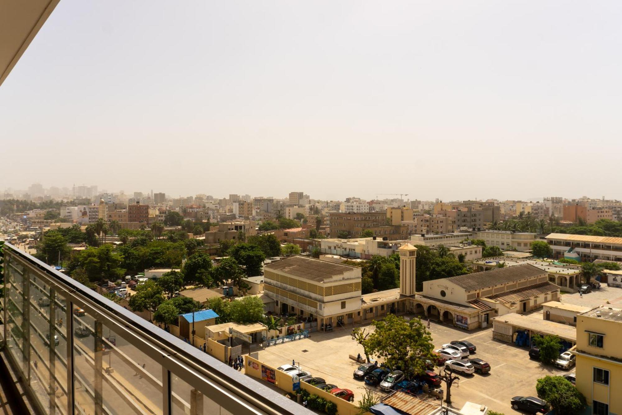 Chambres Meublees Avenue Cheikh Anta Diop Дакар Екстериор снимка